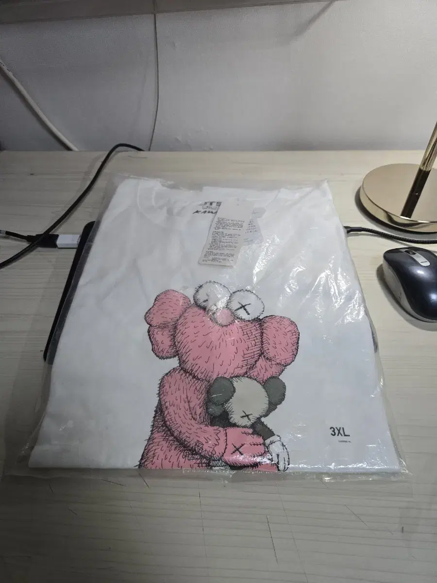 (3XL) KAWS 카우스 유니클로 TAKE 반팔 티셔츠